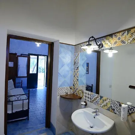 都卡笛卡斯尔蒙特酒店 农家乐