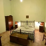 Duca Di Castelmonte 팜스테이 *