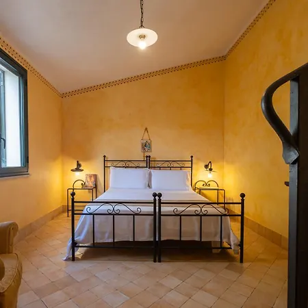 Lantgård Duca Di Castelmonte